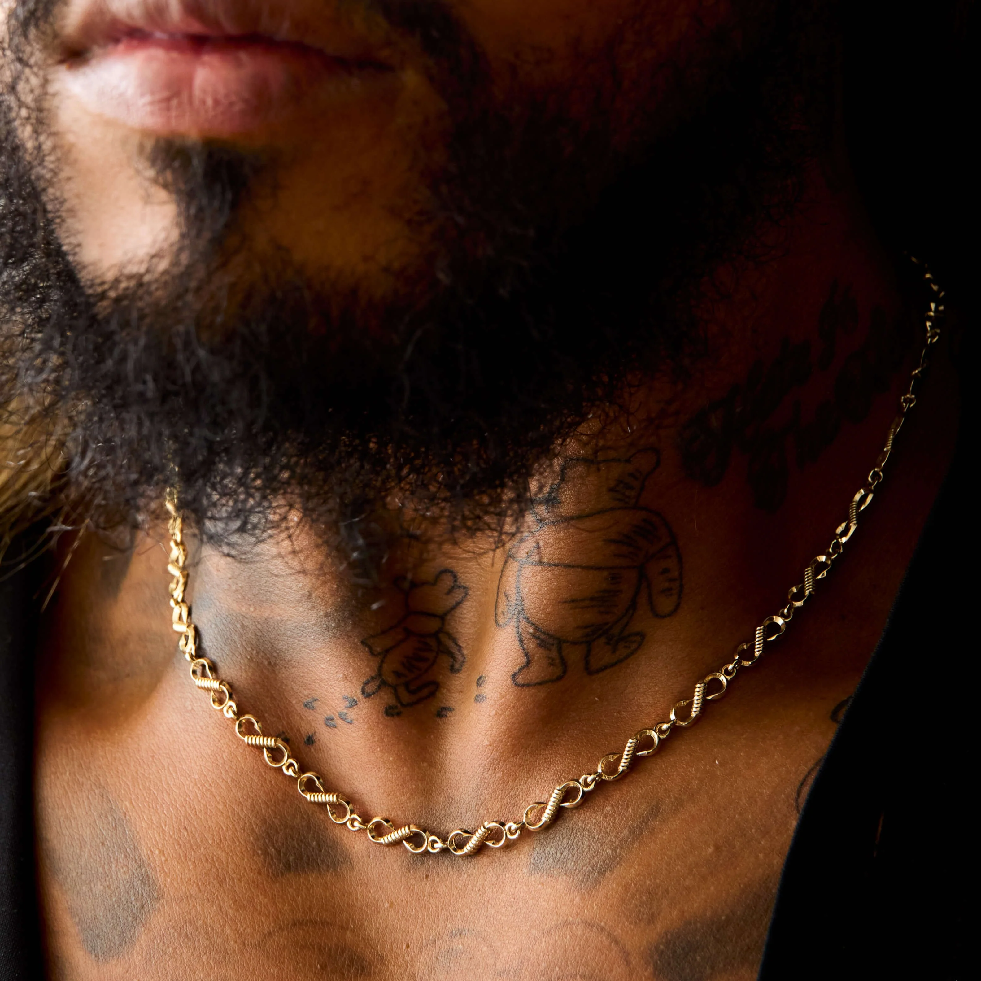 THE MINI FISH HOOK NECKLACE - Image 4